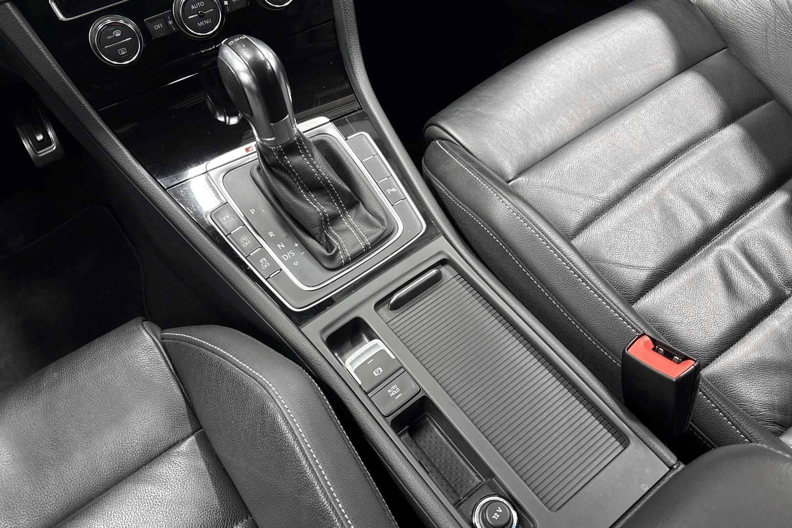 Volkswagen Golf 2016