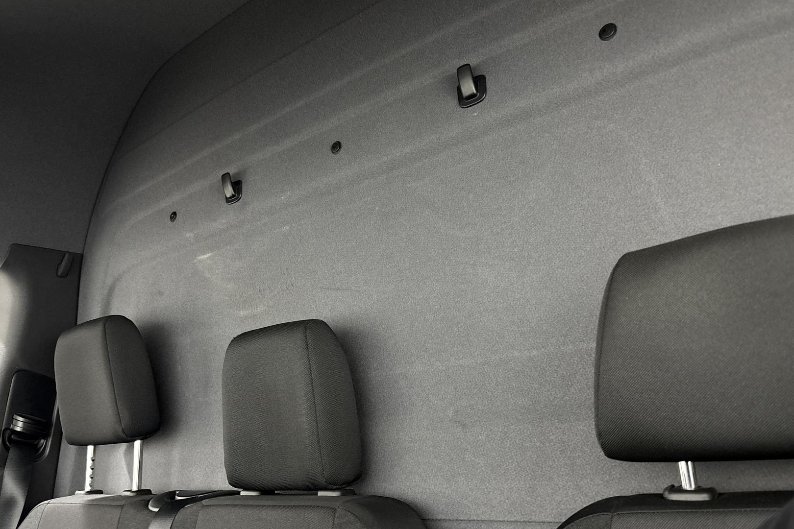 Mercedes-Benz Sprinter 28
