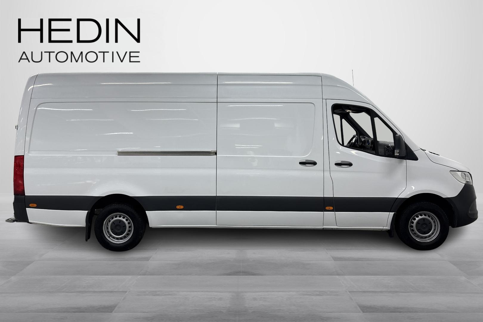 Mercedes-Benz Sprinter 8