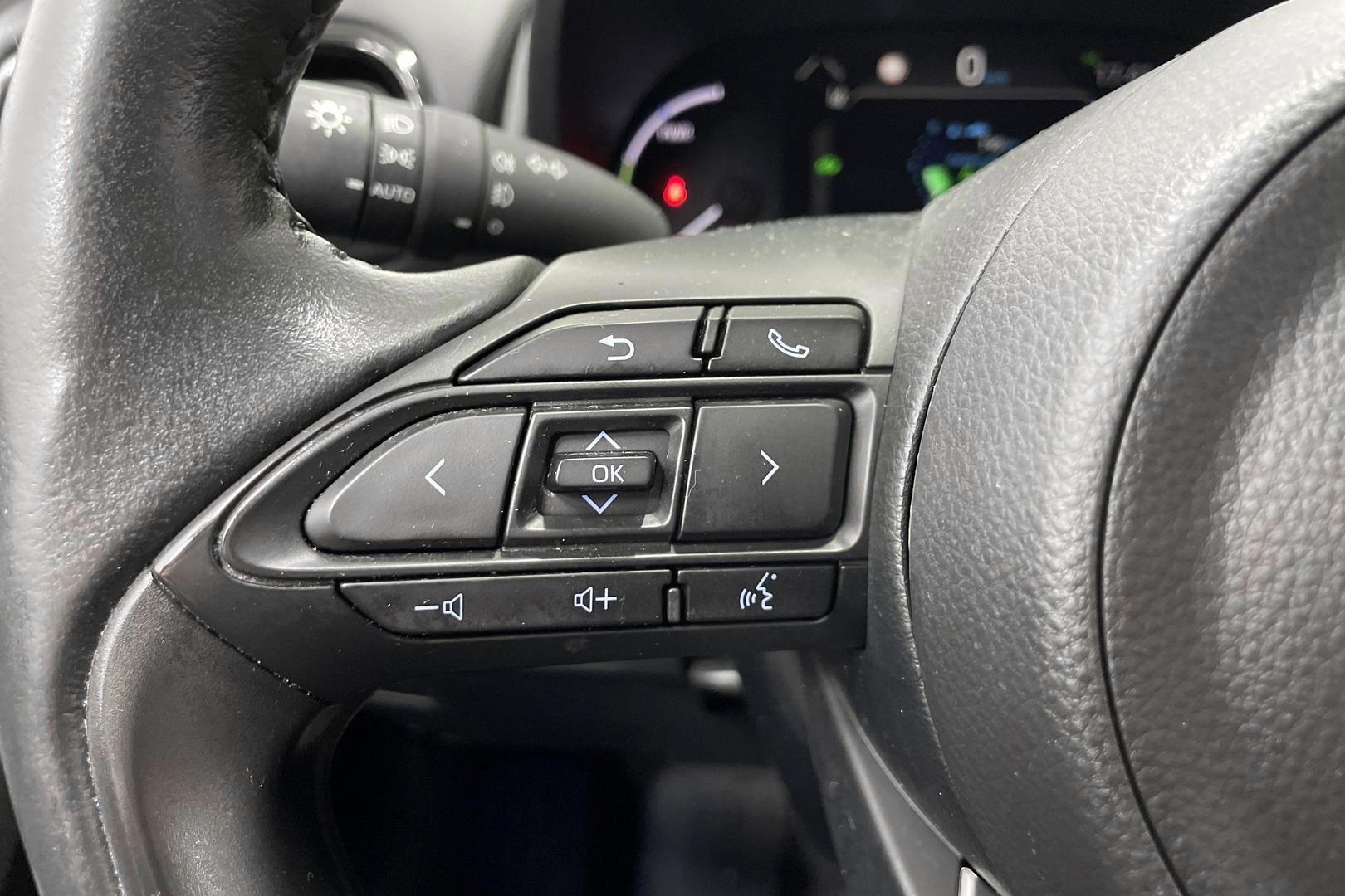 TOYOTA Yaris Cross 2023
