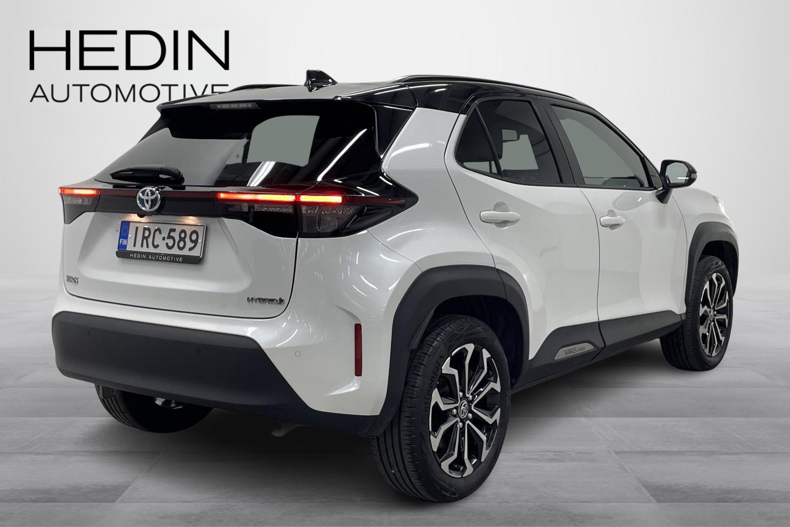 TOYOTA Yaris Cross 2023
