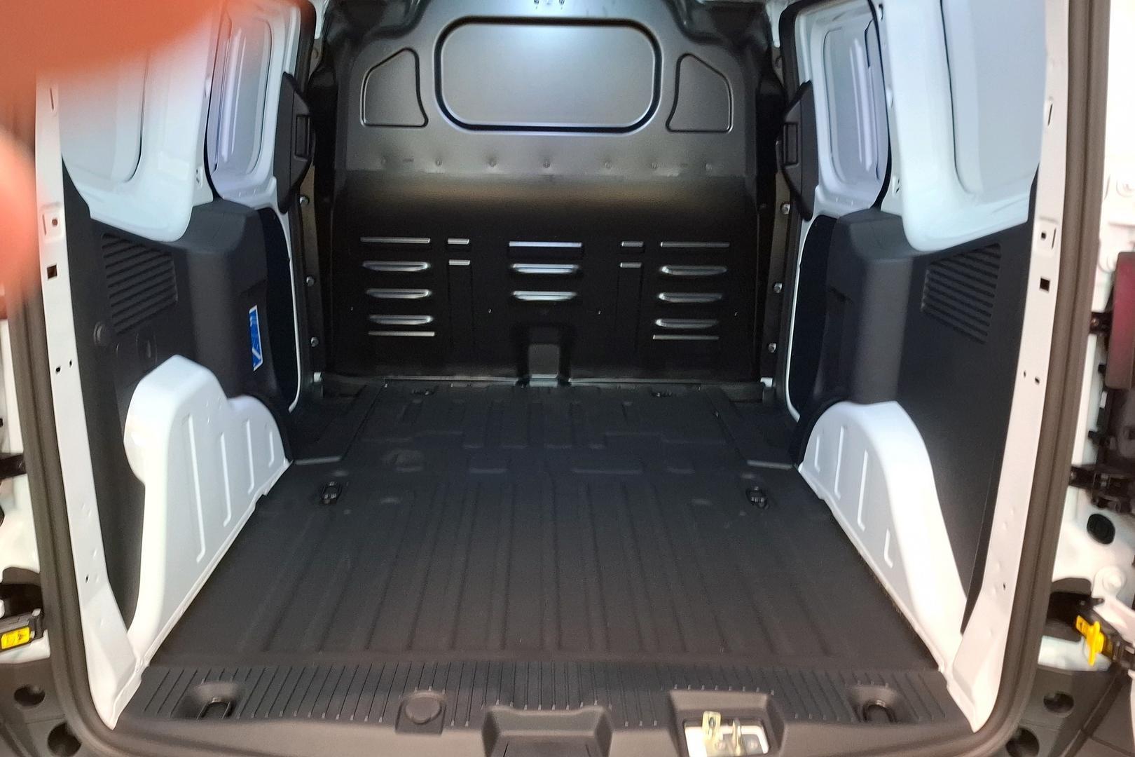 Ford Transit Courier 2025