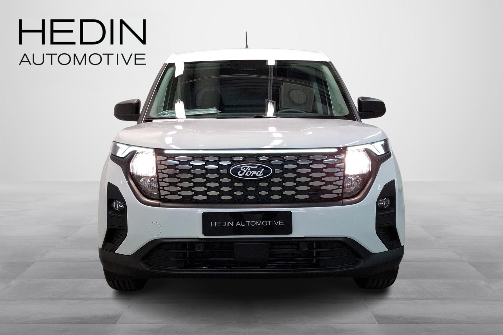 Ford Transit Courier 2025