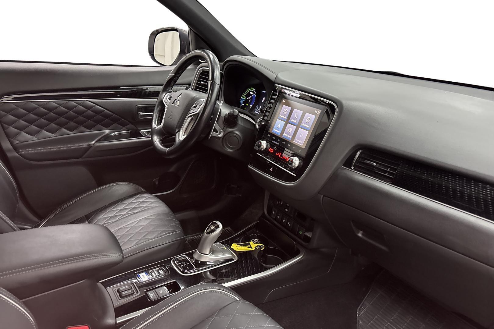 Mitsubishi Outlander PHEV 2021