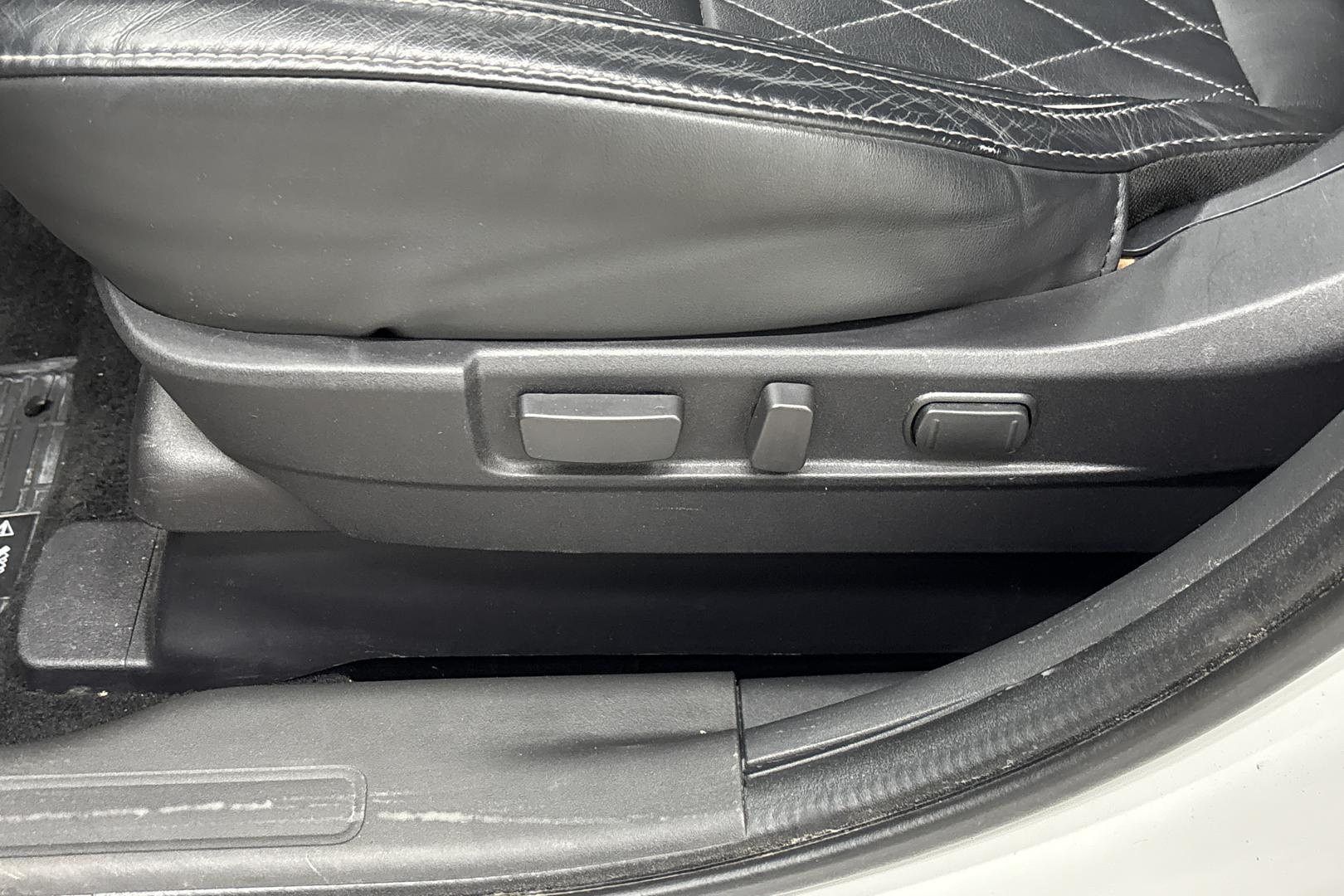 Mitsubishi Outlander PHEV 2021