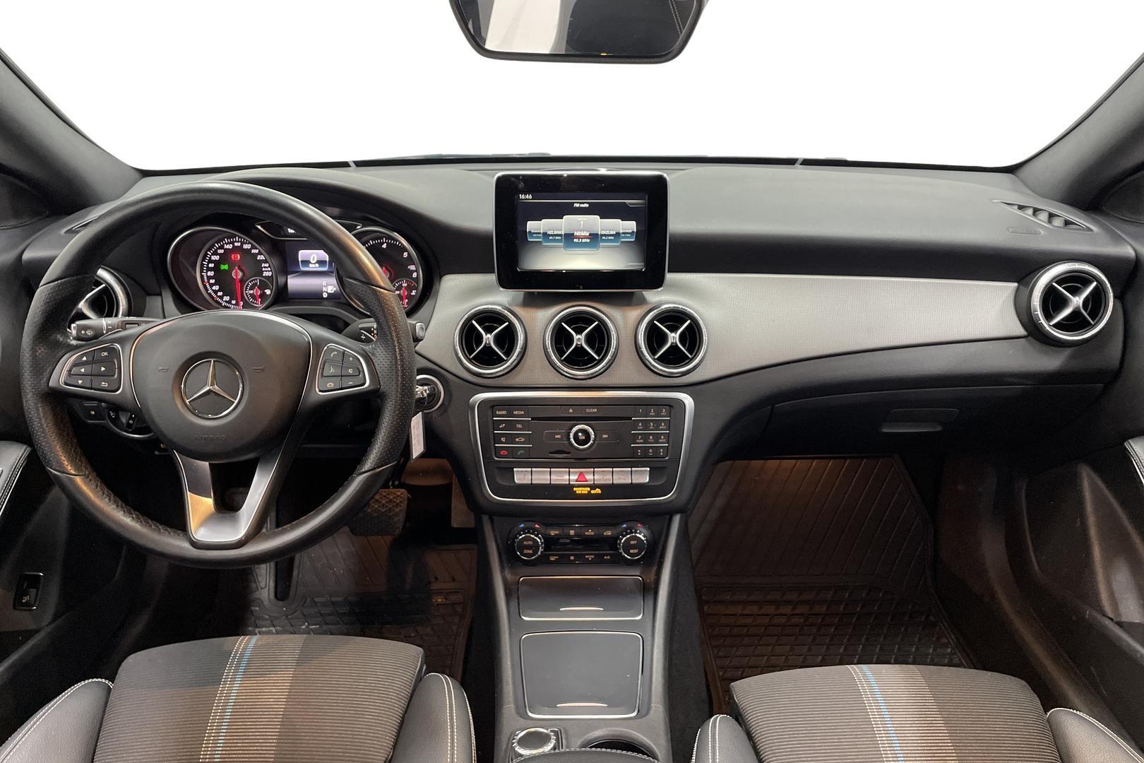 Mercedes-Benz CLA 2017