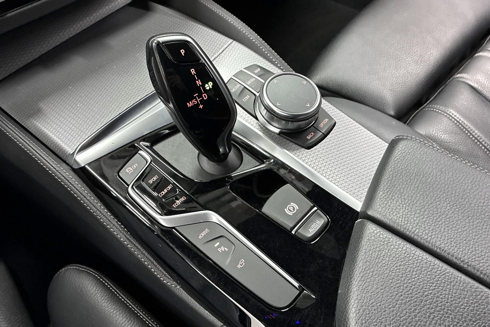 BMW 530 2019