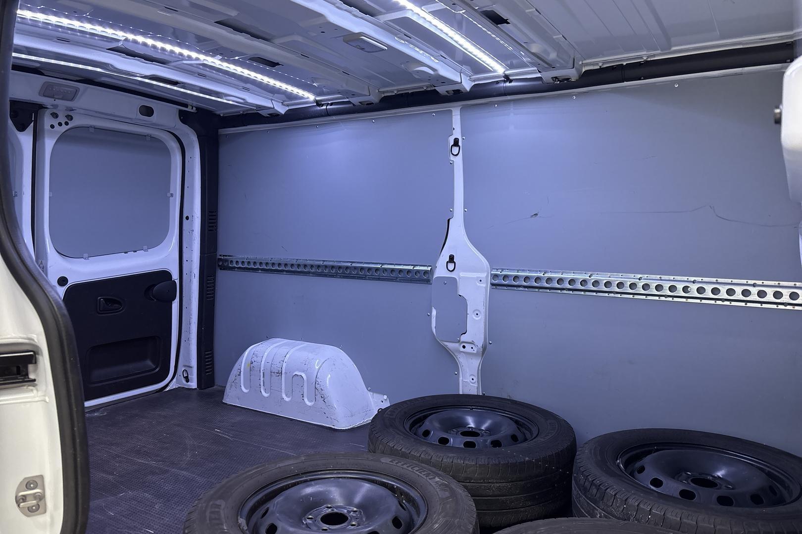 NISSAN PRIMASTAR 2023