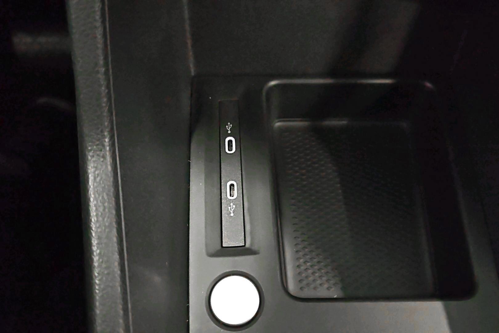 Ford Grand Tourneo Connect 2025