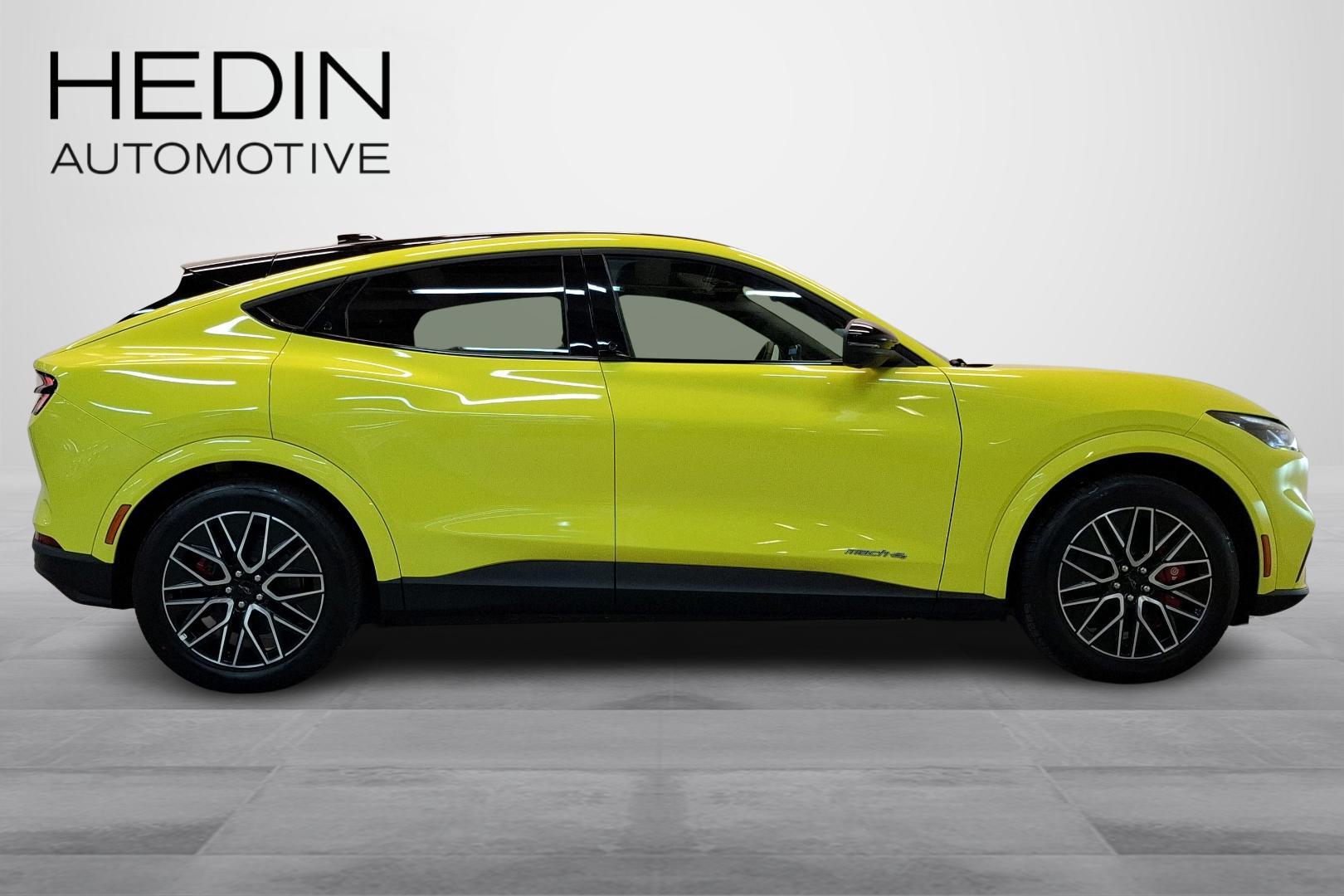 Ford Mustang Mach-E 2025