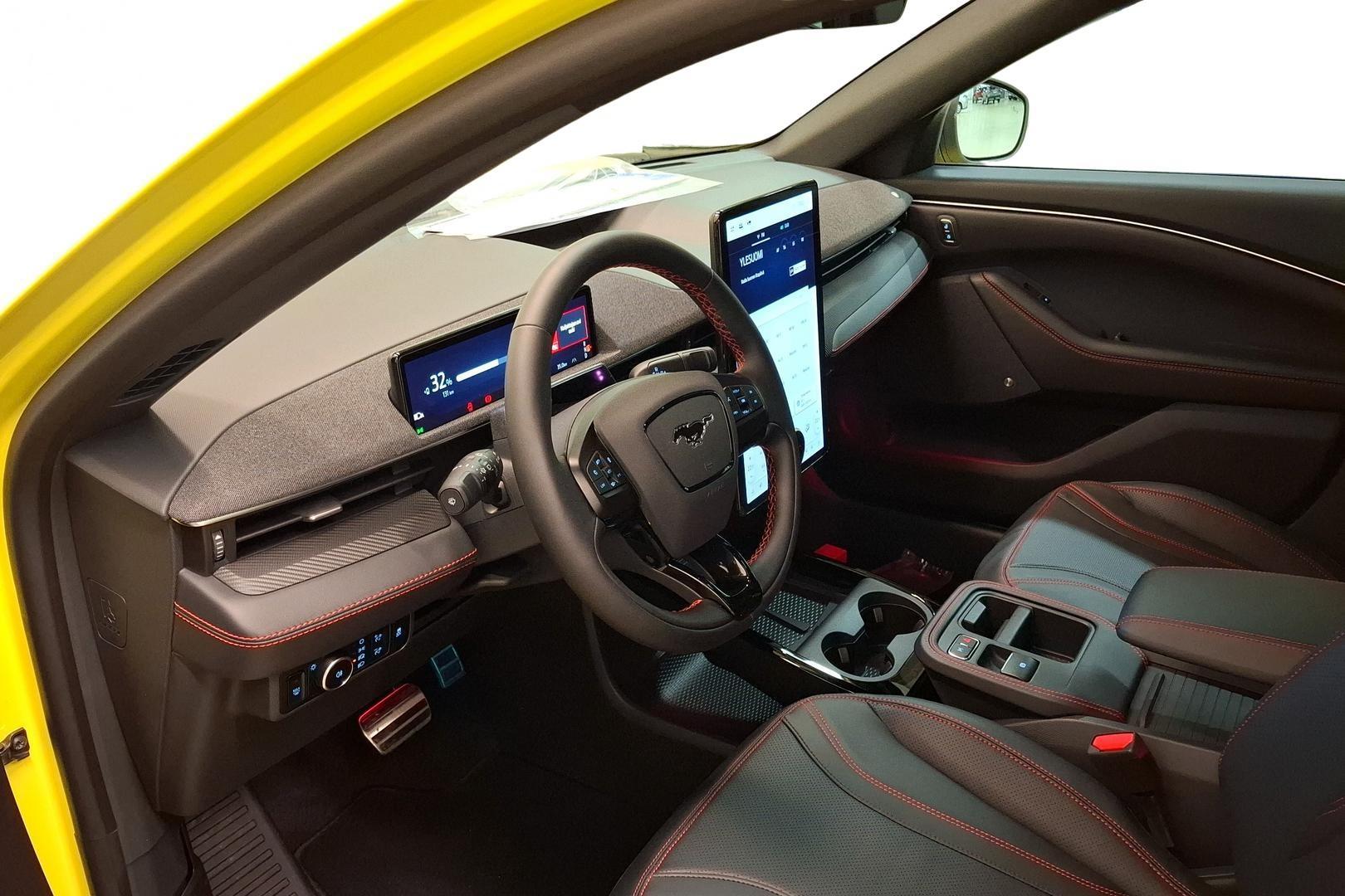 Ford Mustang Mach-E 2025