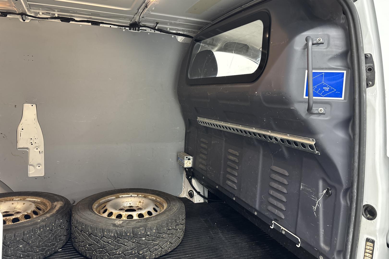 Mercedes-Benz Vito 13