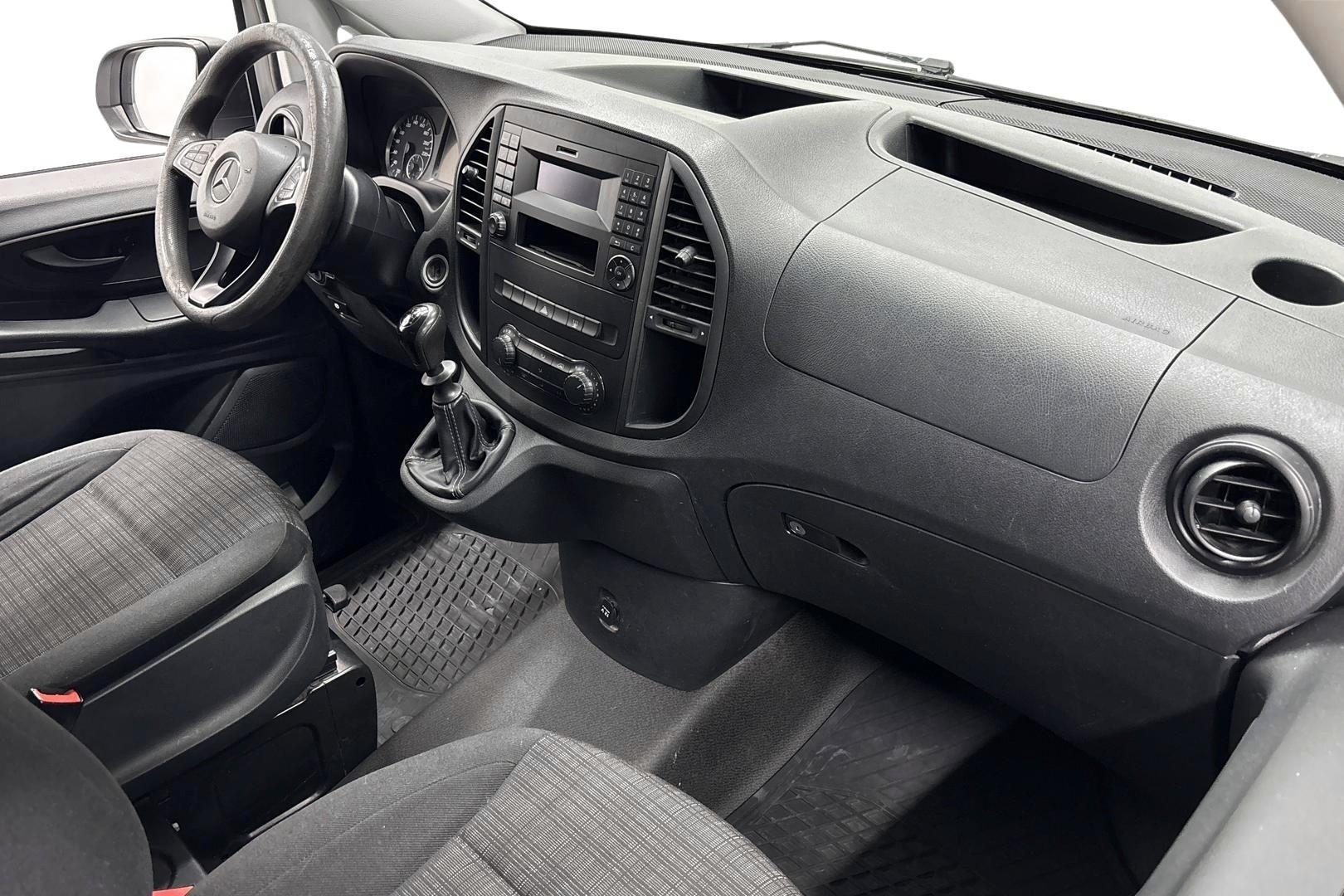 Mercedes-Benz Vito 16