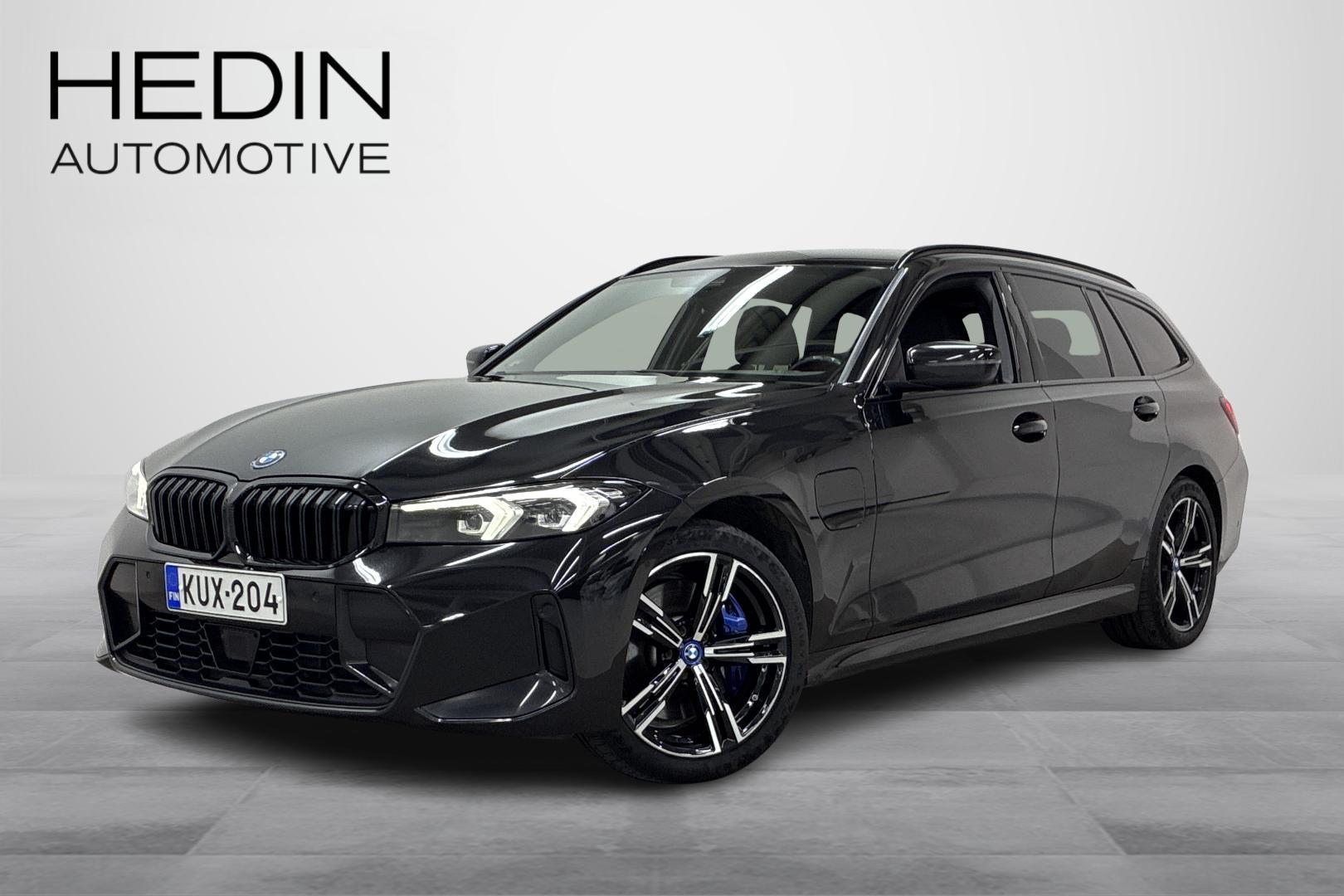 BMW 330 2023
