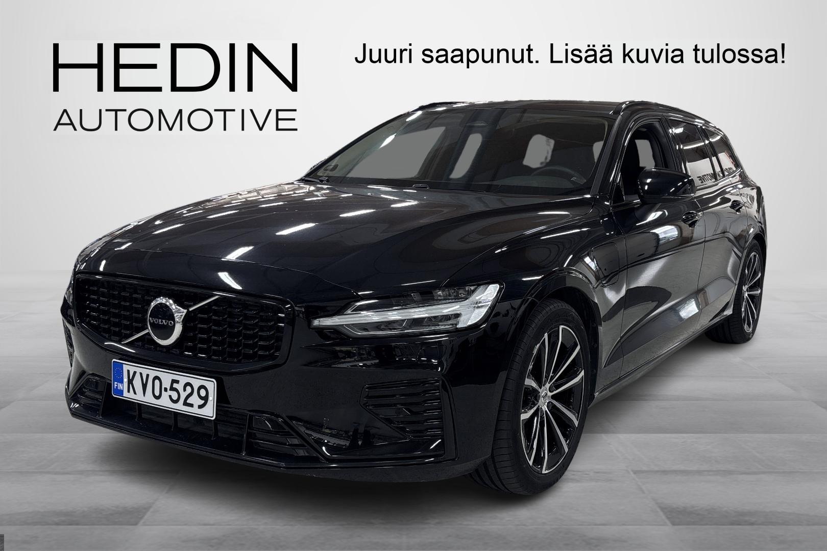 VOLVO V60 2024