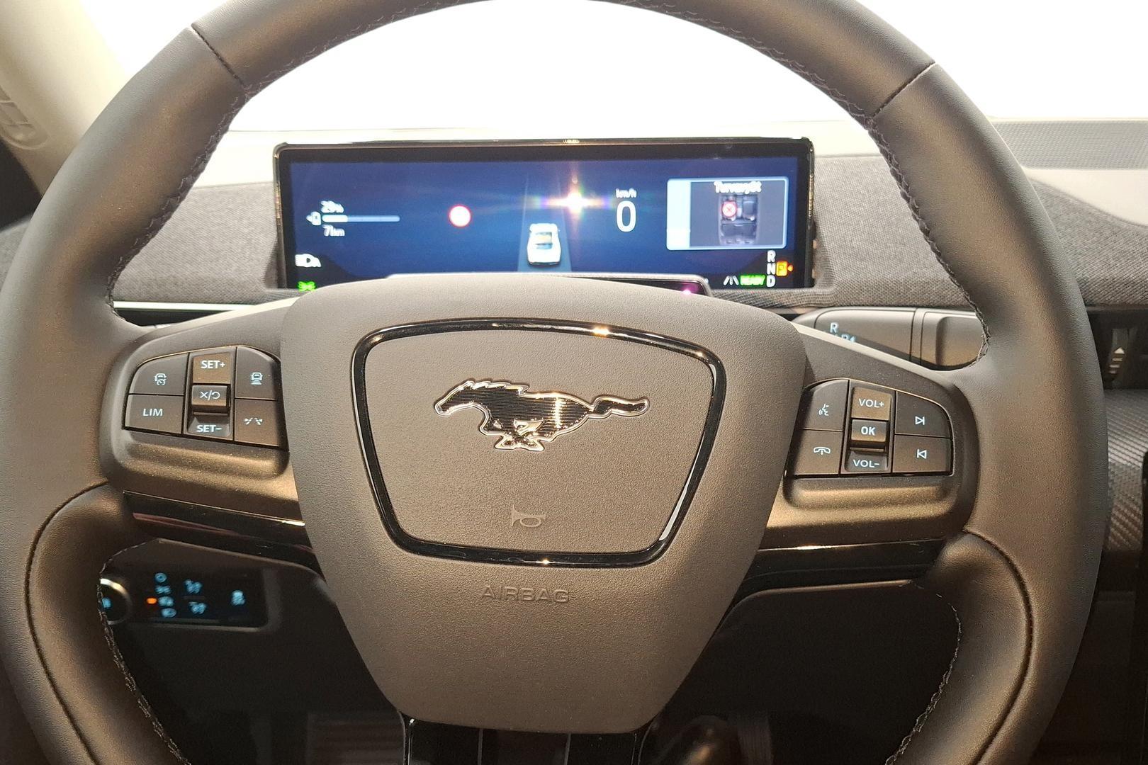 Ford Mustang Mach-E 2026