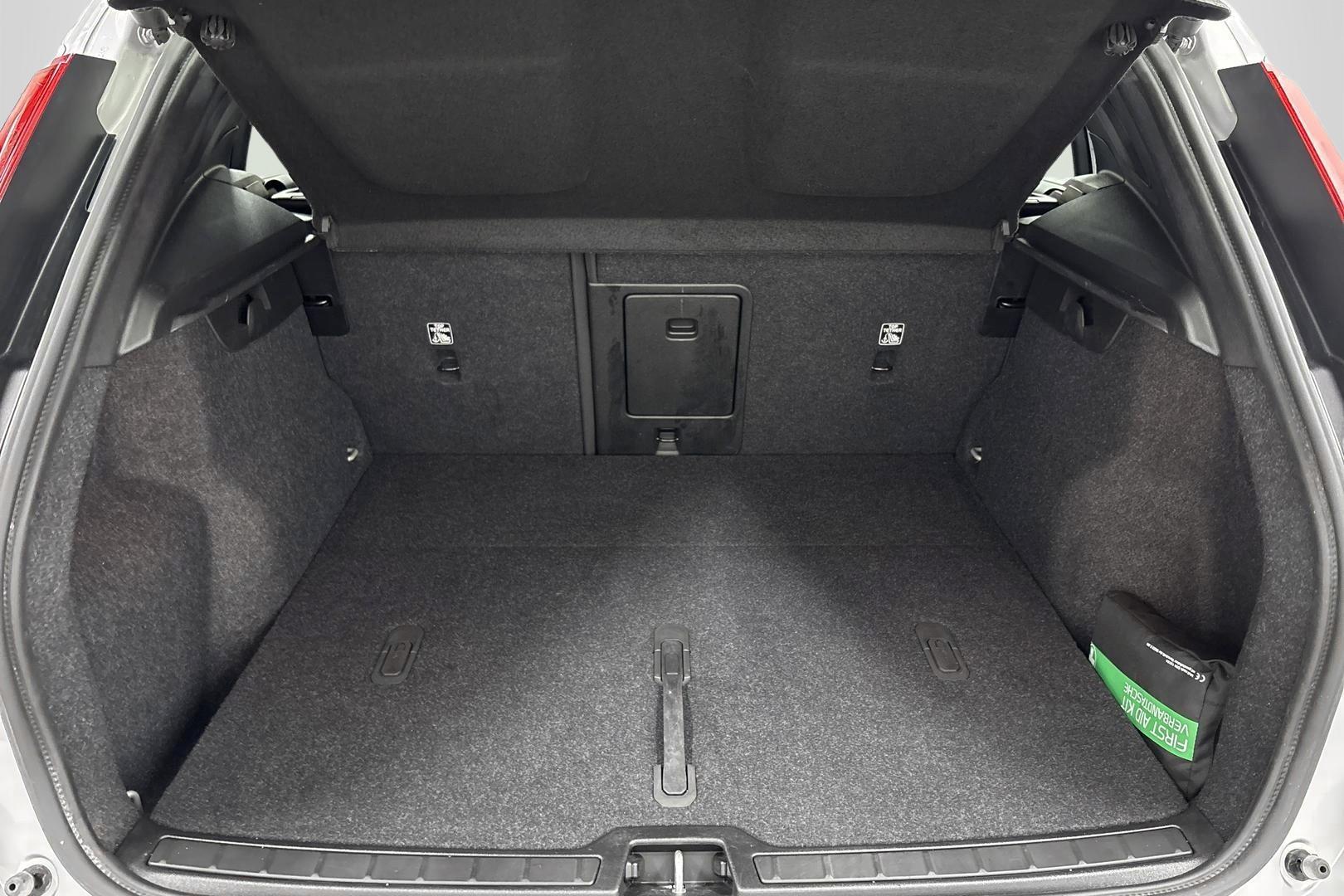 Volvo EX40 2025