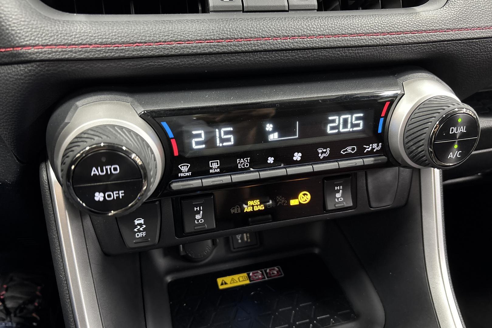 Toyota RAV4 Plug-in 2025