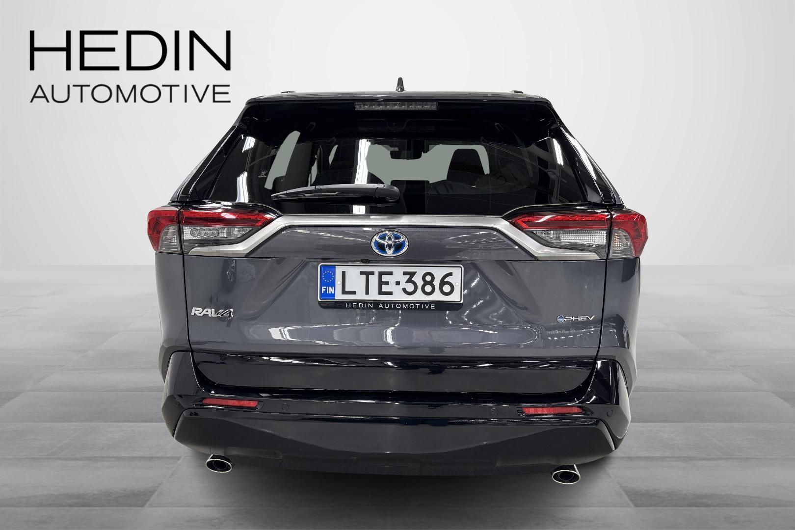Toyota RAV4 Plug-in 2025