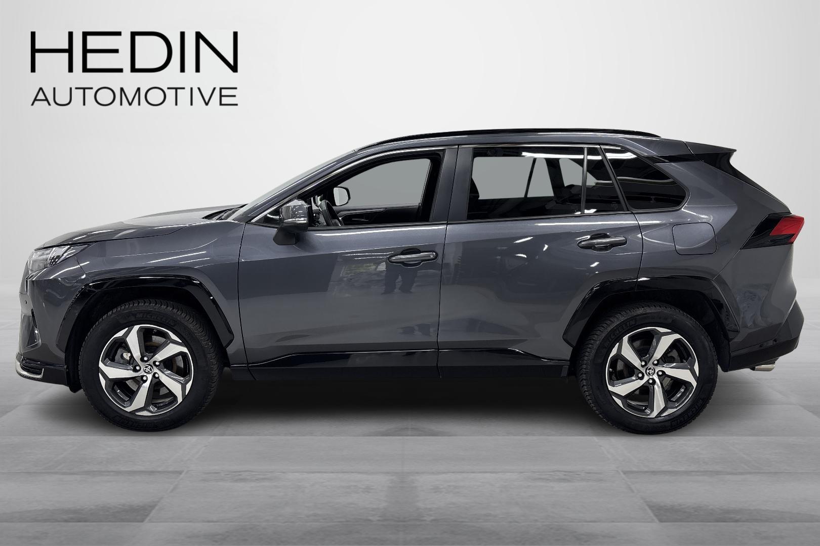 Toyota RAV4 Plug-in 2025