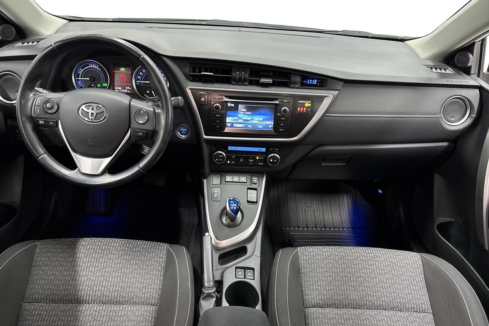 TOYOTA AURIS 2014