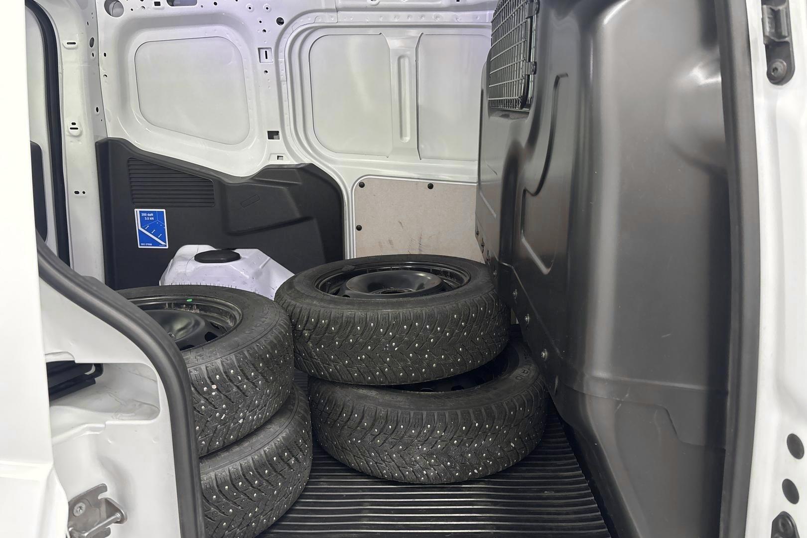 Ford Transit Courier 2023