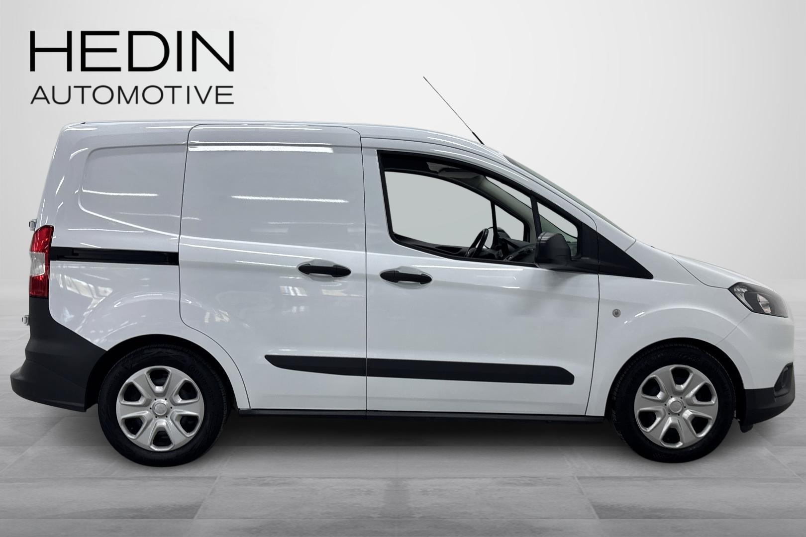 Ford Transit Courier 2023