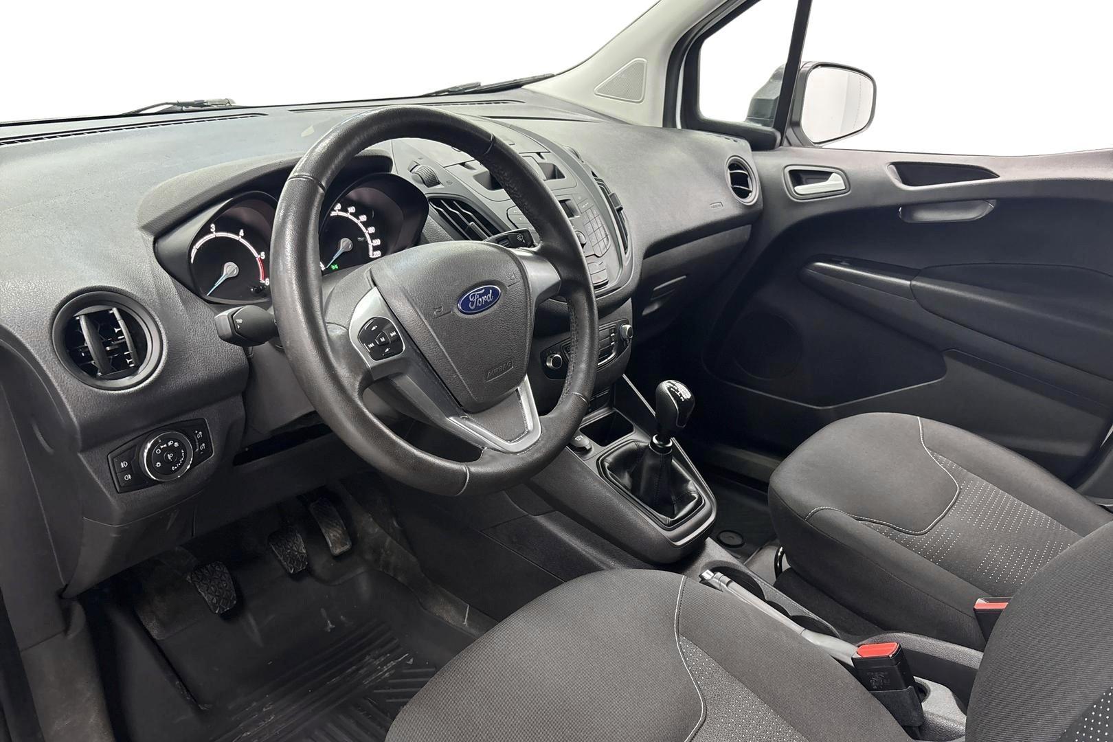 Ford Transit Courier 2023