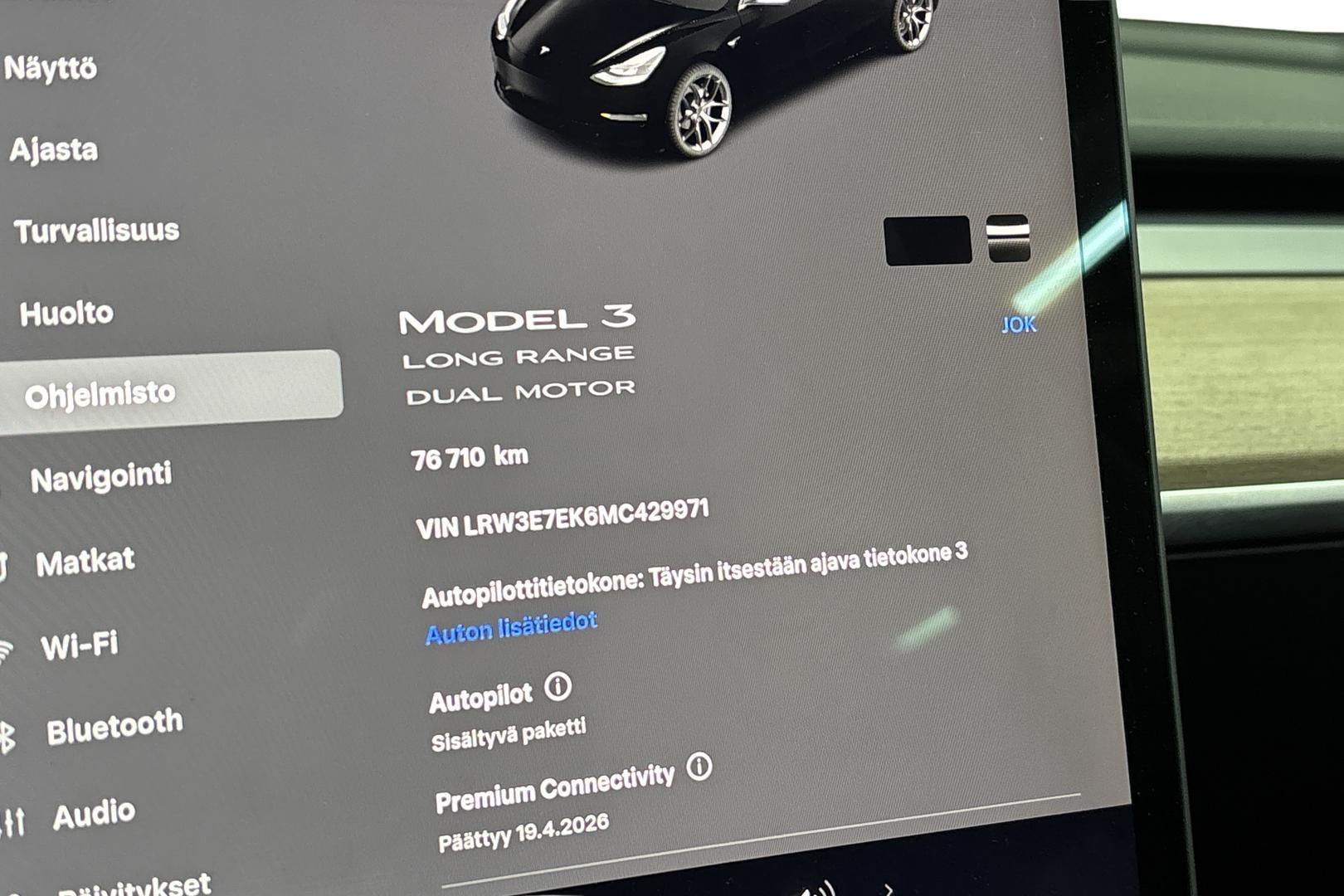 TESLA Model 3 2022