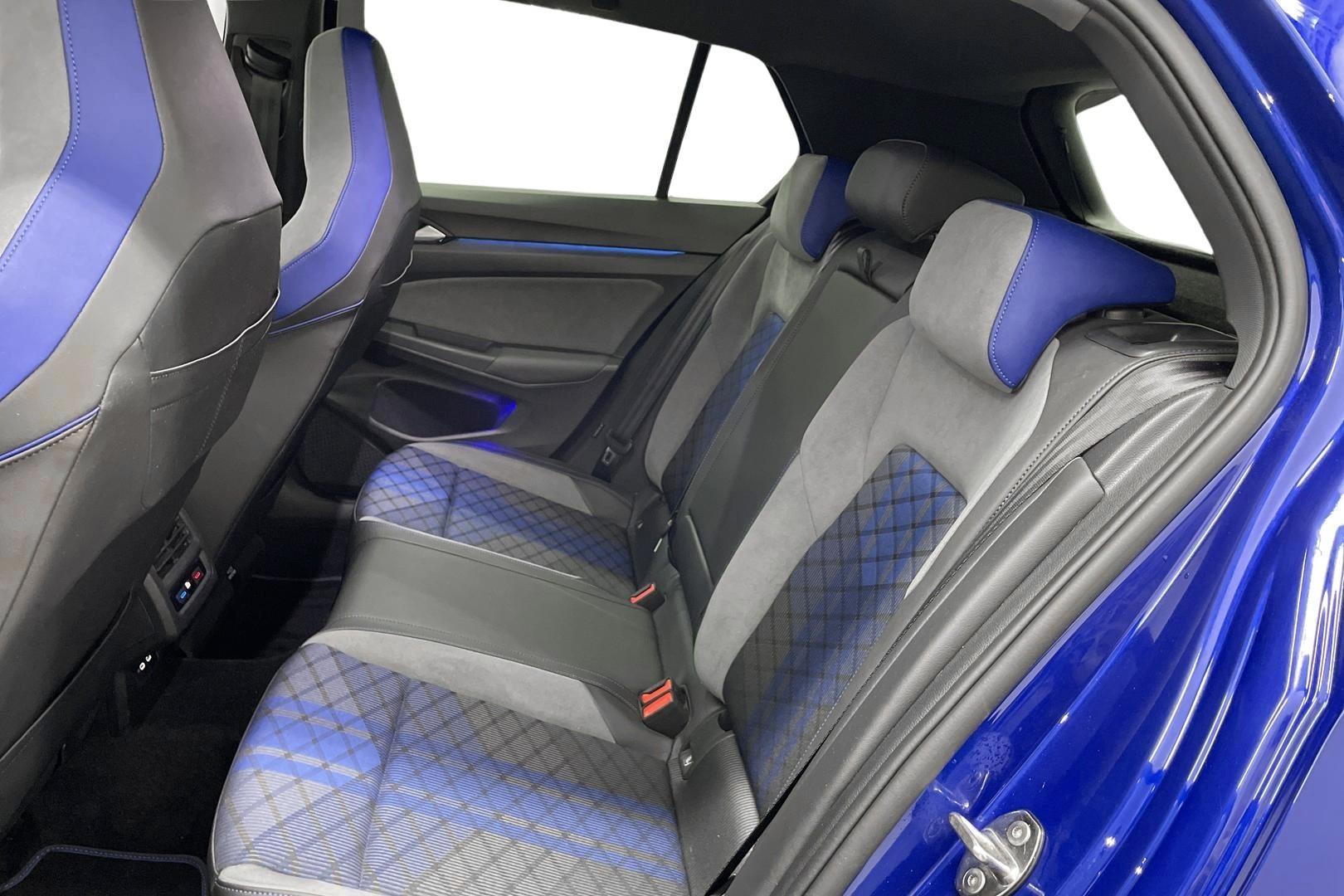 VOLKSWAGEN Golf 2021