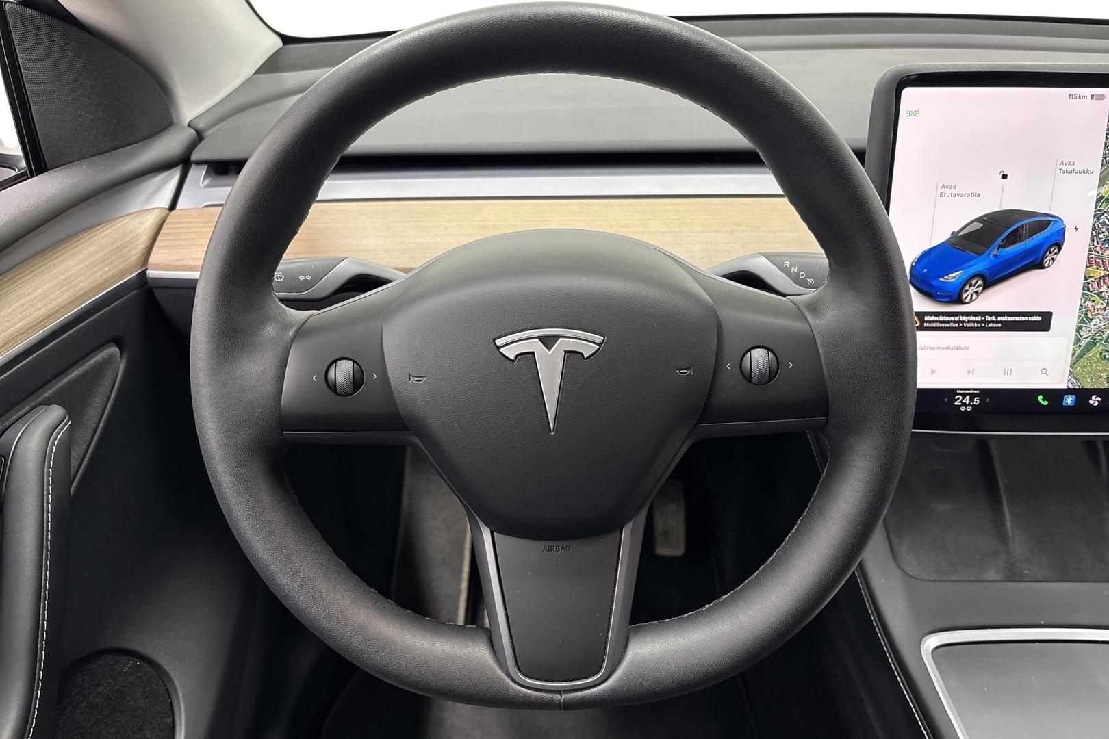Tesla Model Y 2021