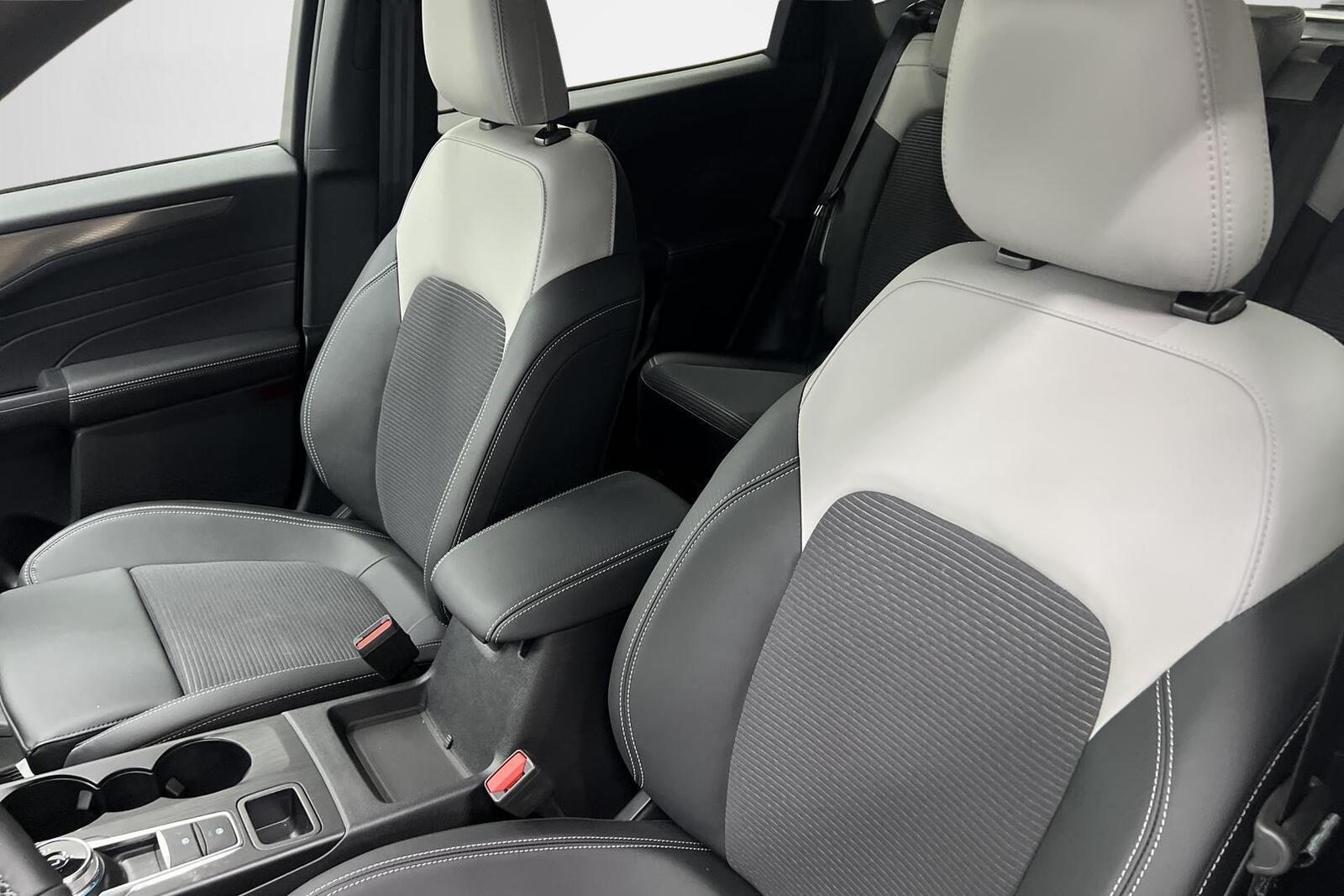 FORD Kuga 2026