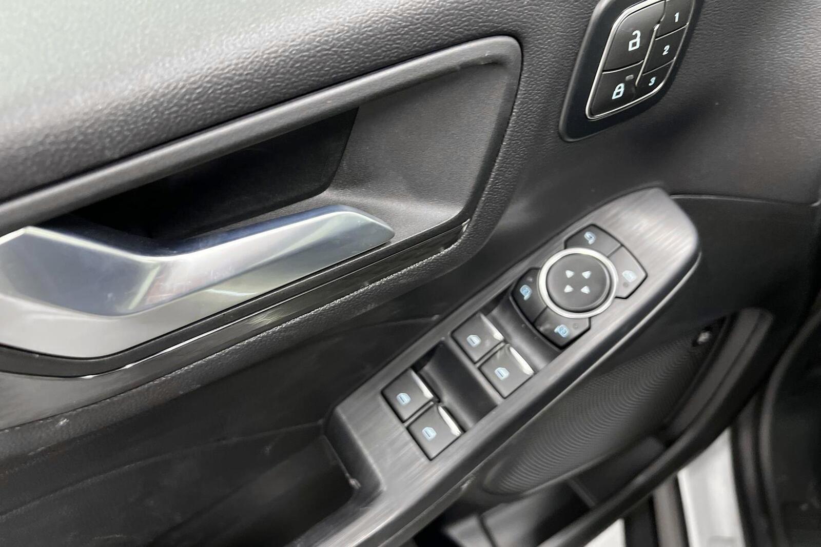 FORD Kuga 2026