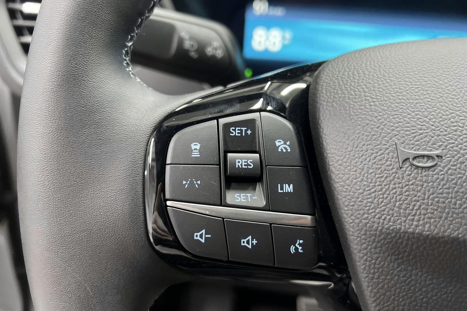 FORD Kuga 2026