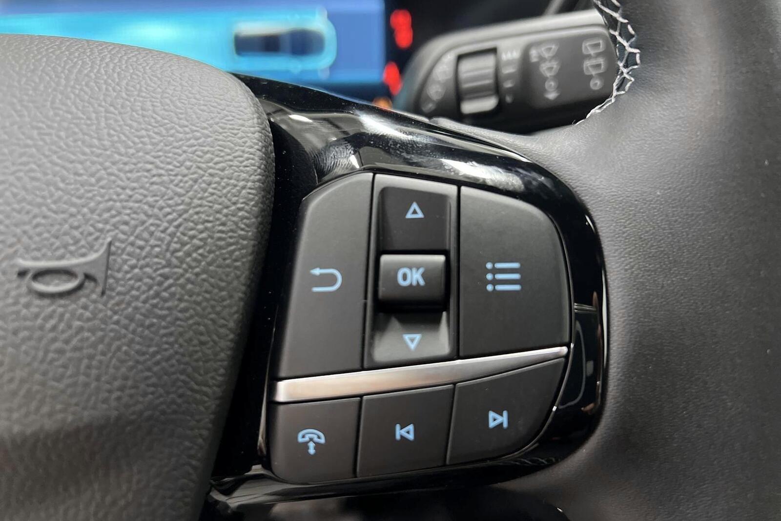 FORD Kuga 2026