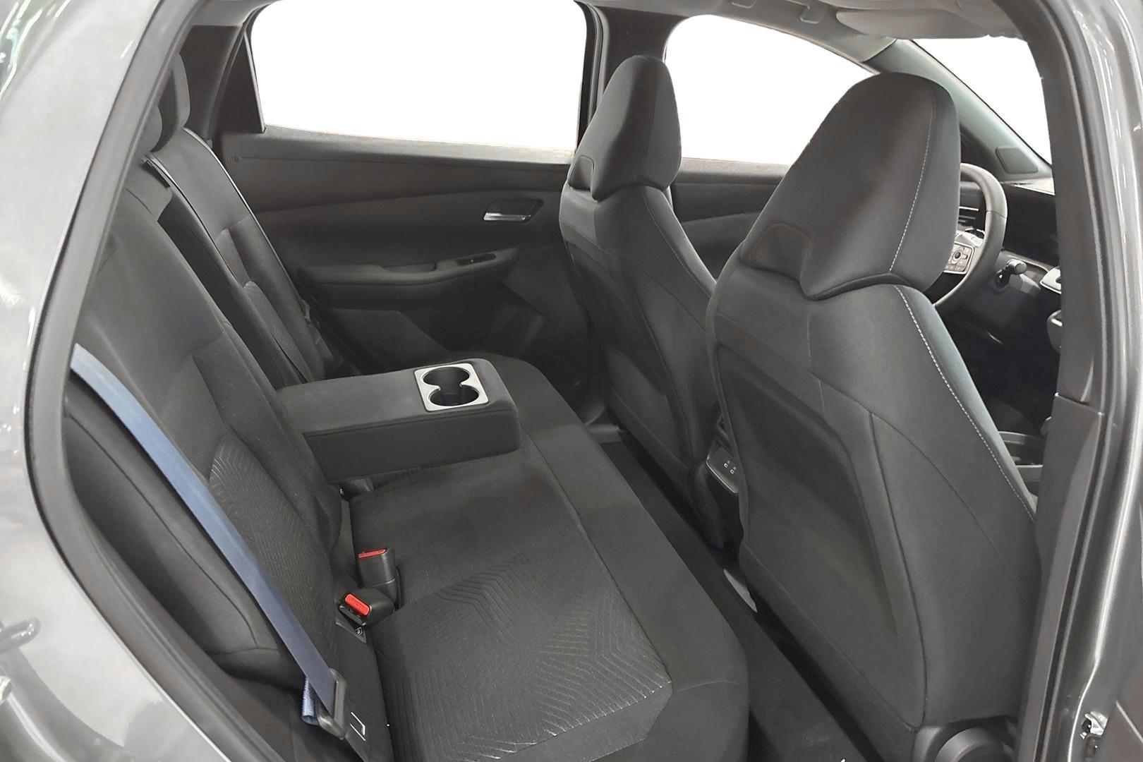 Nissan Leaf 11