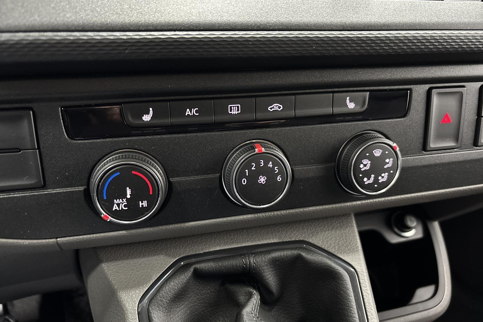VOLKSWAGEN TRANSPORTER 2021