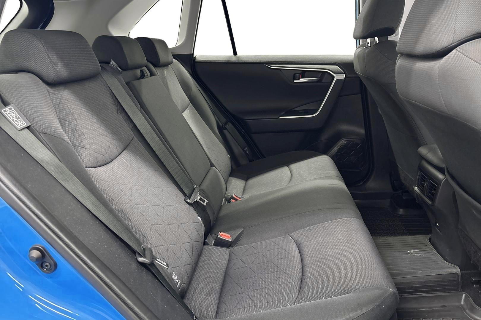 TOYOTA RAV4 2021