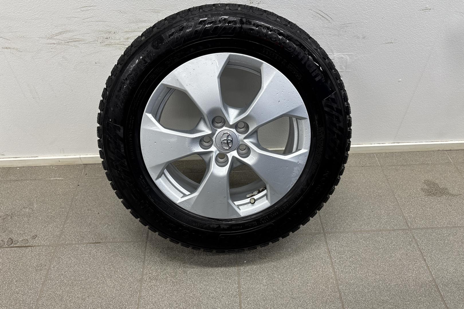 TOYOTA RAV4 2021