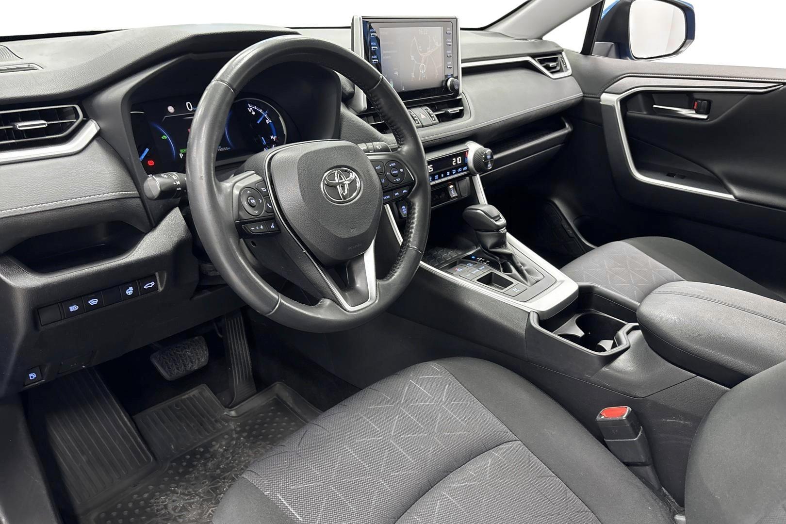 TOYOTA RAV4 2021