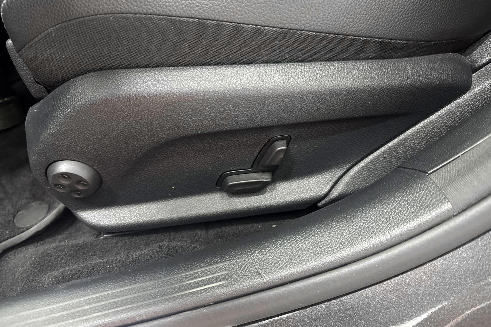 MERCEDES-BENZ C 2020