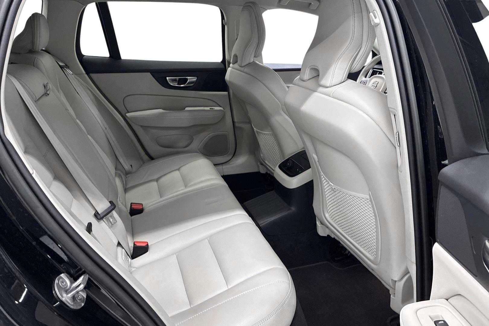 Volvo V60 13