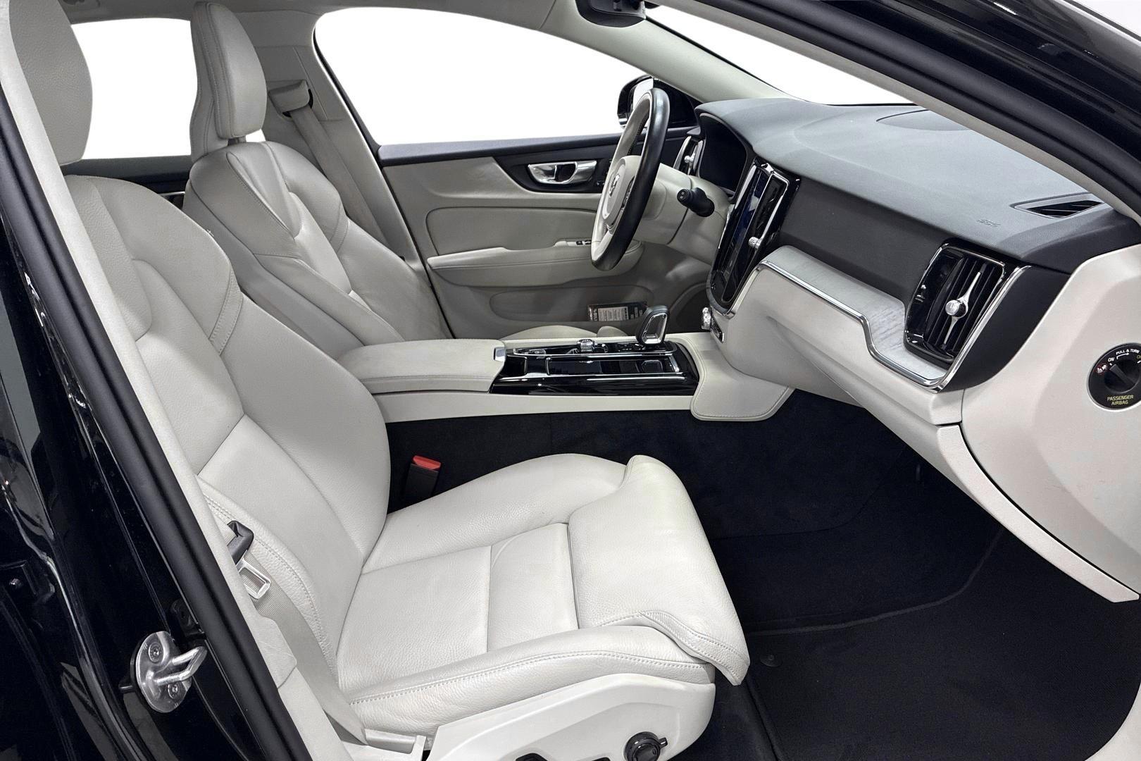 Volvo V60 14