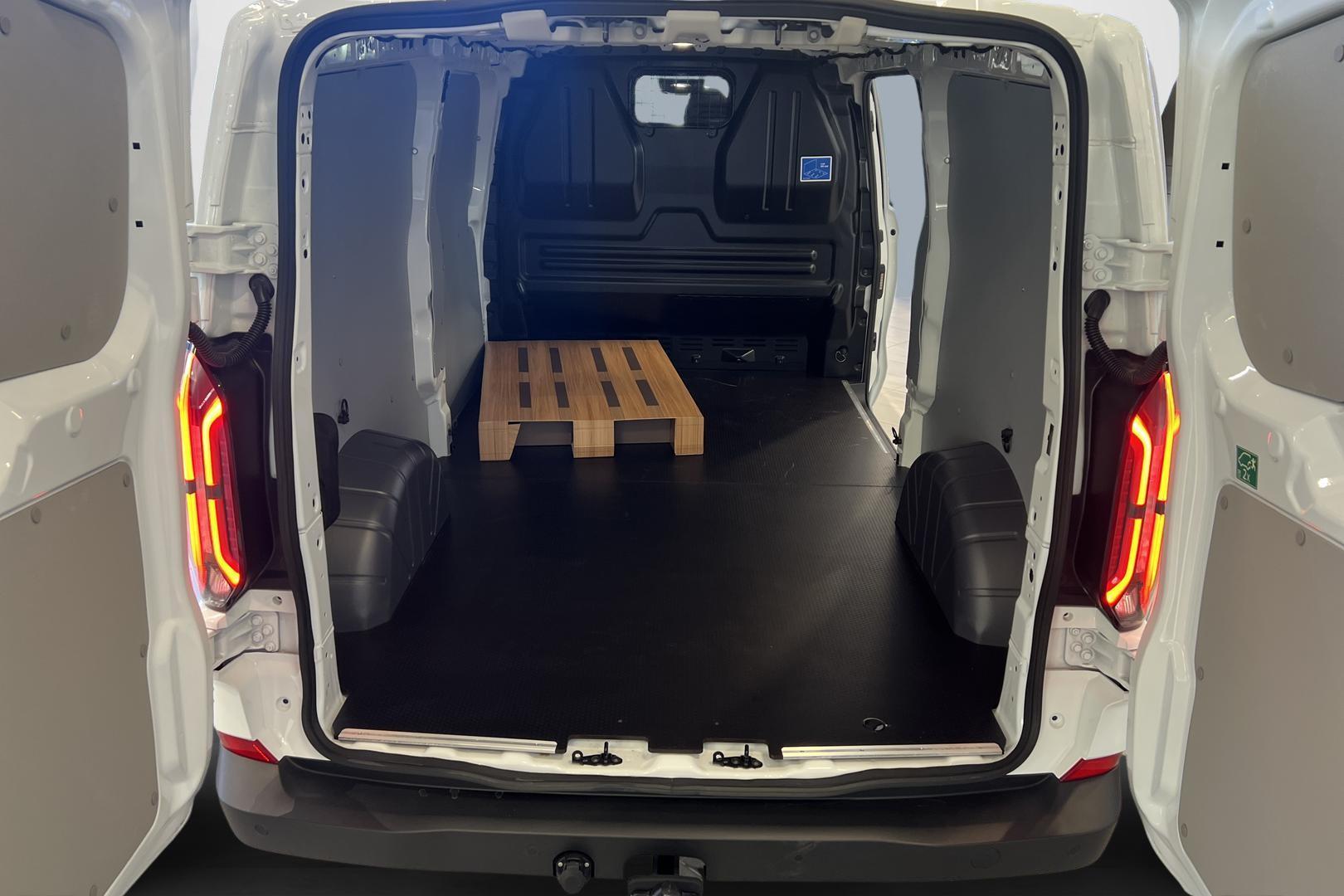 Ford Transit Custom 2025