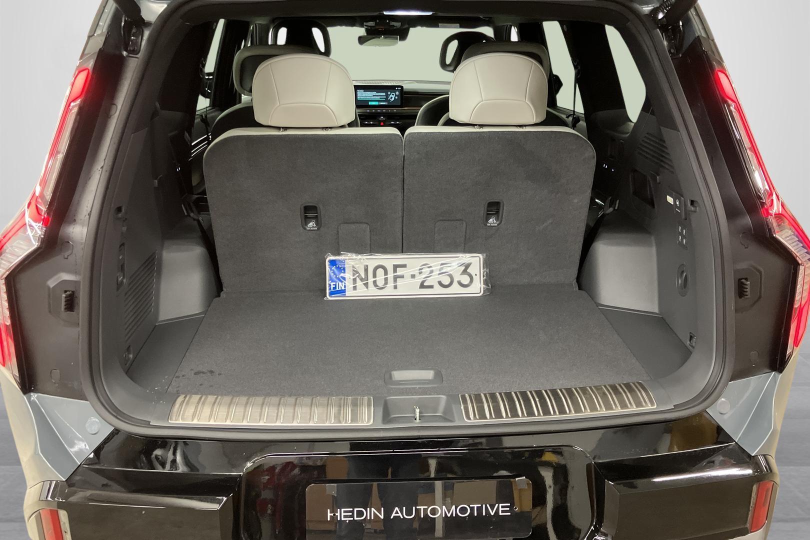 Kia EV9 10