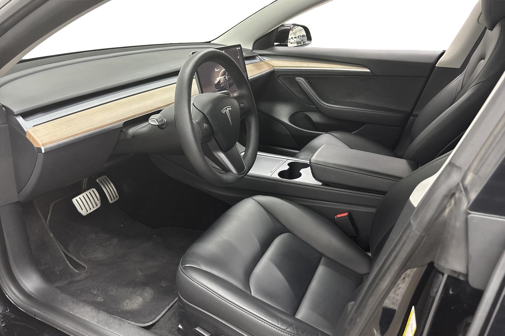 Tesla Model 3 2023