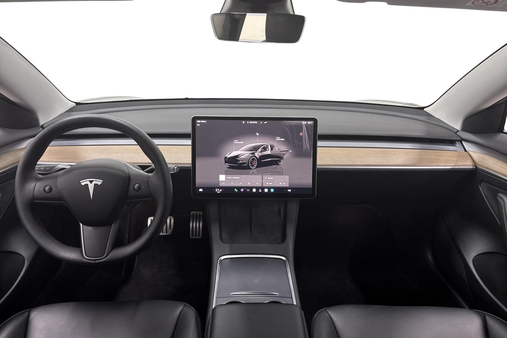 Tesla Model 3 2023