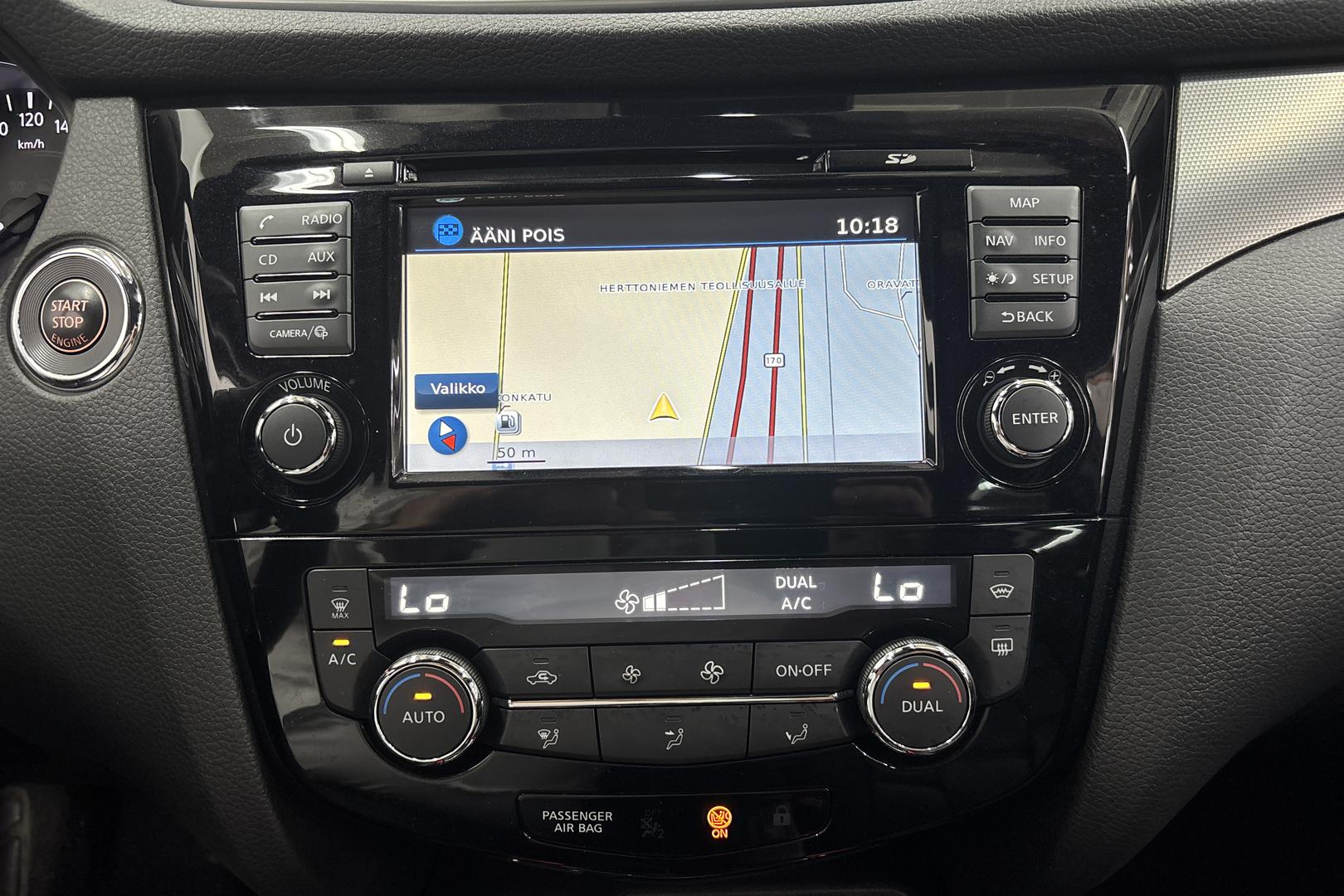 NISSAN Qashqai 2017