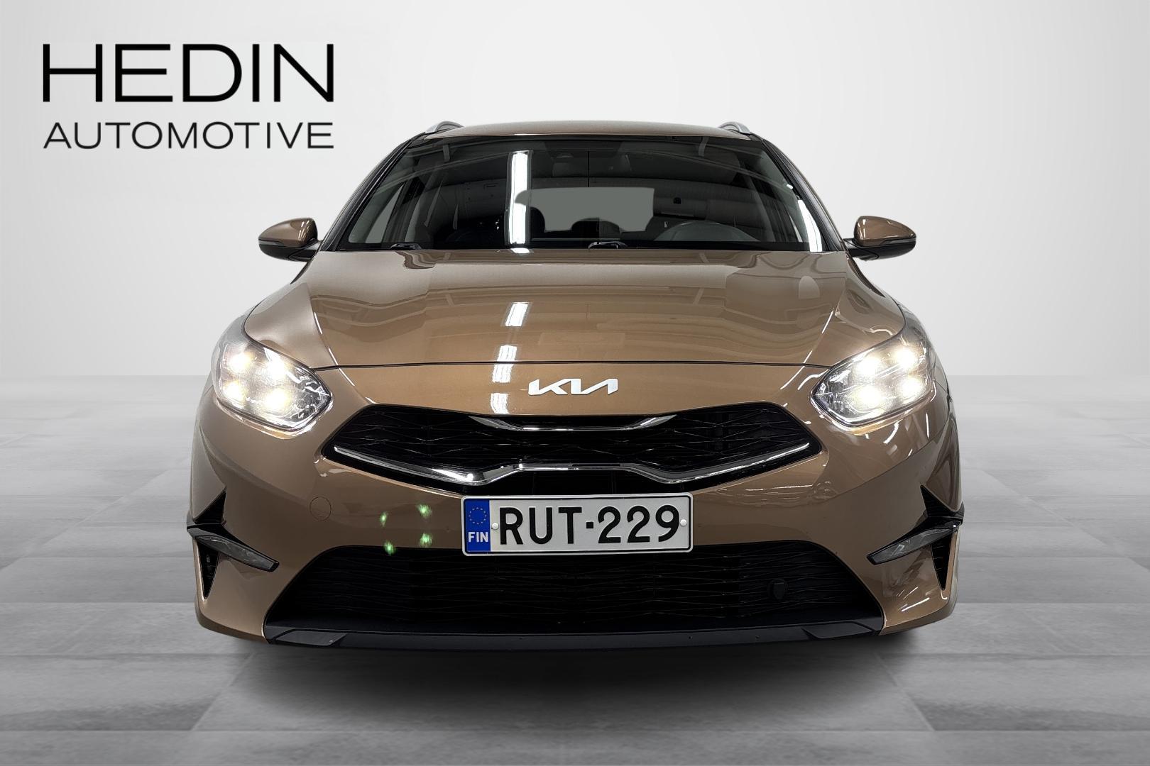 KIA CEED 4