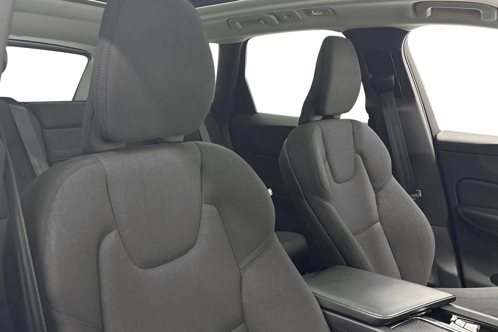 Volvo XC60 2022